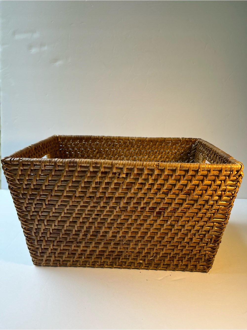 Vintage Mid Century Rattan Wicker Storage Basket Bin Boho Wood Bottom 12x8.5x7